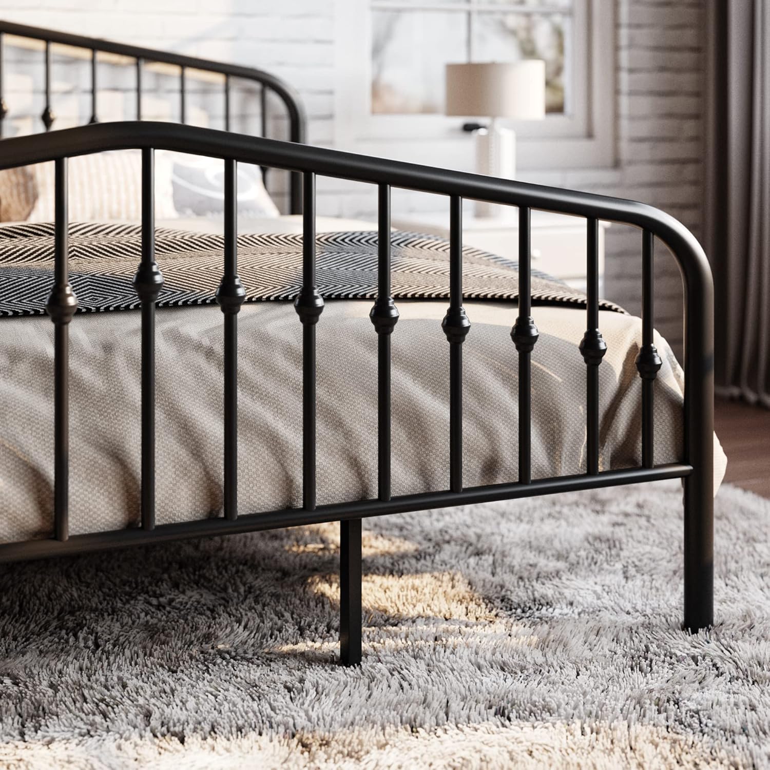 Contemporary Metal Platform Bed Frame for King Size